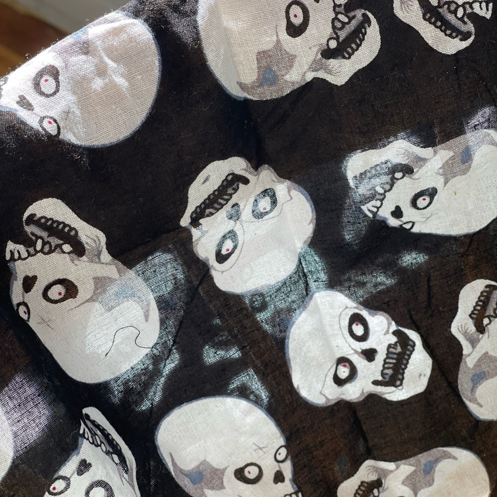Skull handkerchief